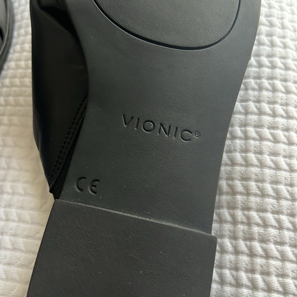 Vionic Miramar Women's Slide Sandal - Picture 7 of 8